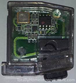 top of the Hyundai Getz key electronics compartment
